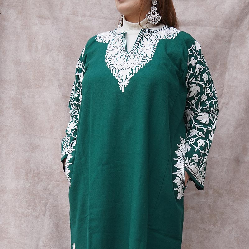 Woollen Phiran With Aari Embroidery, Kashmiri Kurta, Kashmiri Phiran,  Kashmiri Dress, Kurtis for Women, Kashmiri Work Kurta, Kashmiri Wear - Etsy  | Aari embroidery, Womens tunics, Woolen